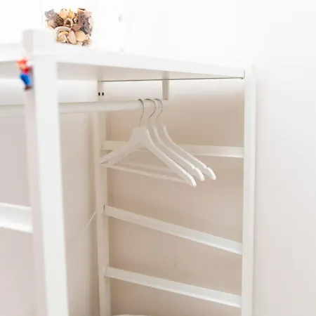 Gazde/Camere de închiriat Dimora Emilu